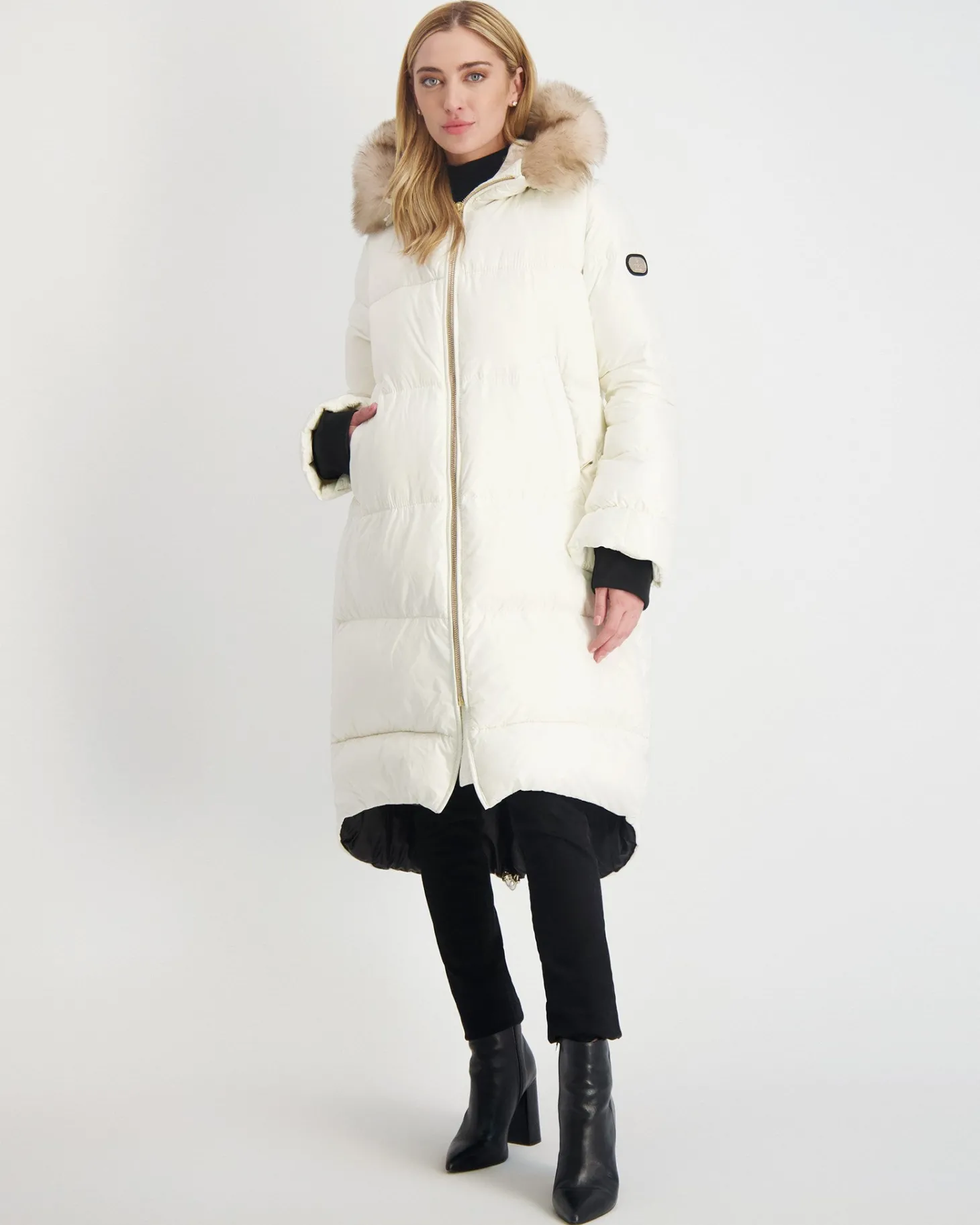 Après-Ski Jacket With Detachable Toscana Shearling Lamb Hood Trim