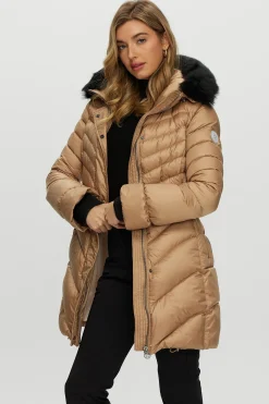 Après-Ski Jacket With Detachable Toscana Shearling Lamb Hood Trim