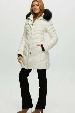 Après-Ski Jacket With Detachable Toscana Shearling Lamb Hood Trim