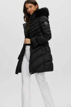 Après-Ski Jacket With Detachable Toscana Shearling Lamb Hood Trim
