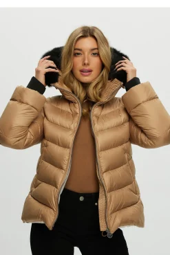 Après-Ski Jacket With Detachable Toscana Shearling Lamb Hood Trim