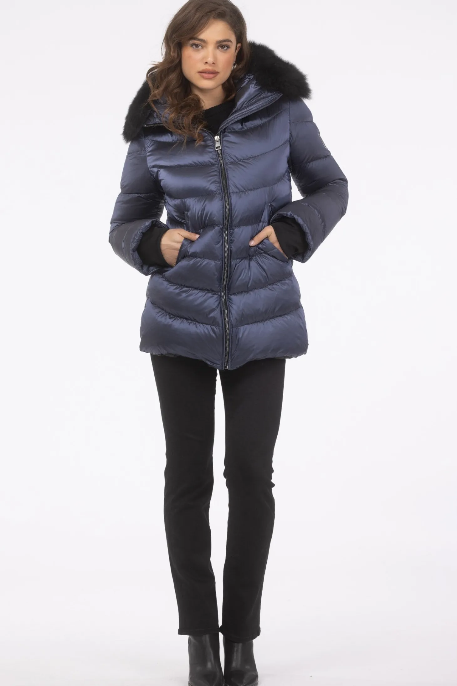 Après-Ski Jacket With Detachable Toscana Shearling Lamb Hood Trim