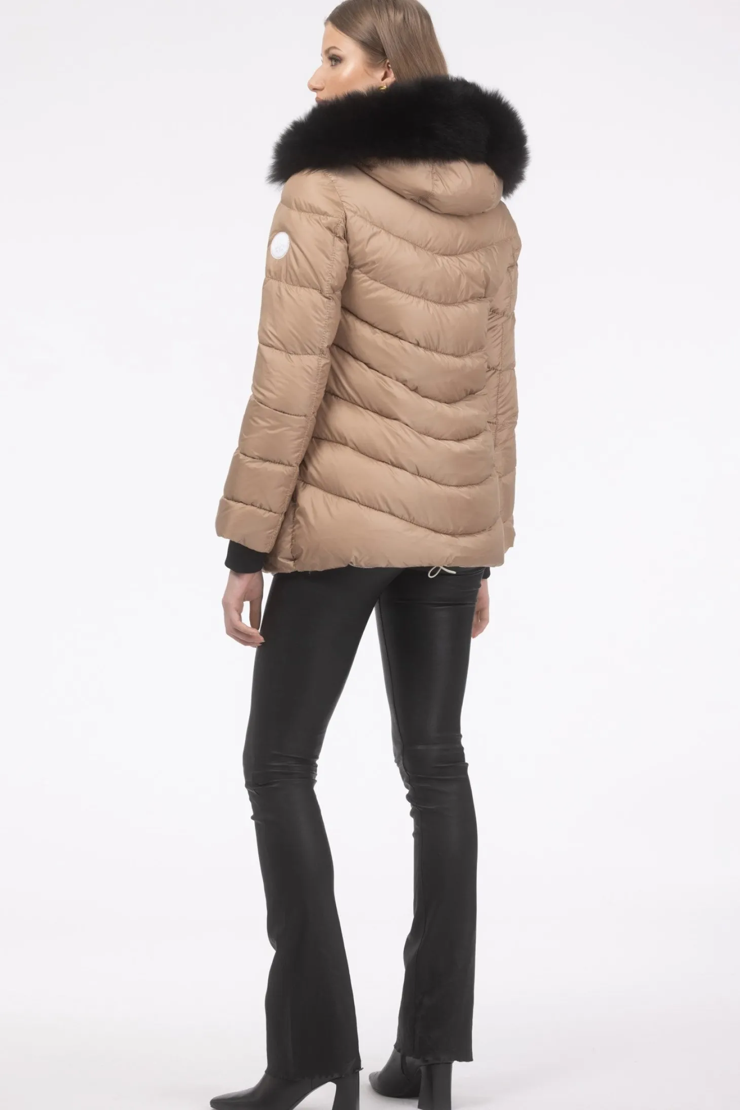 Après-Ski Jacket With Detachable Toscana Shearling Lamb Hood Trim