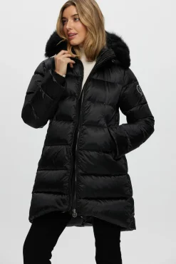 Après-Ski Jacket With Detachable Toscana Shearling Lamb Hood Trim