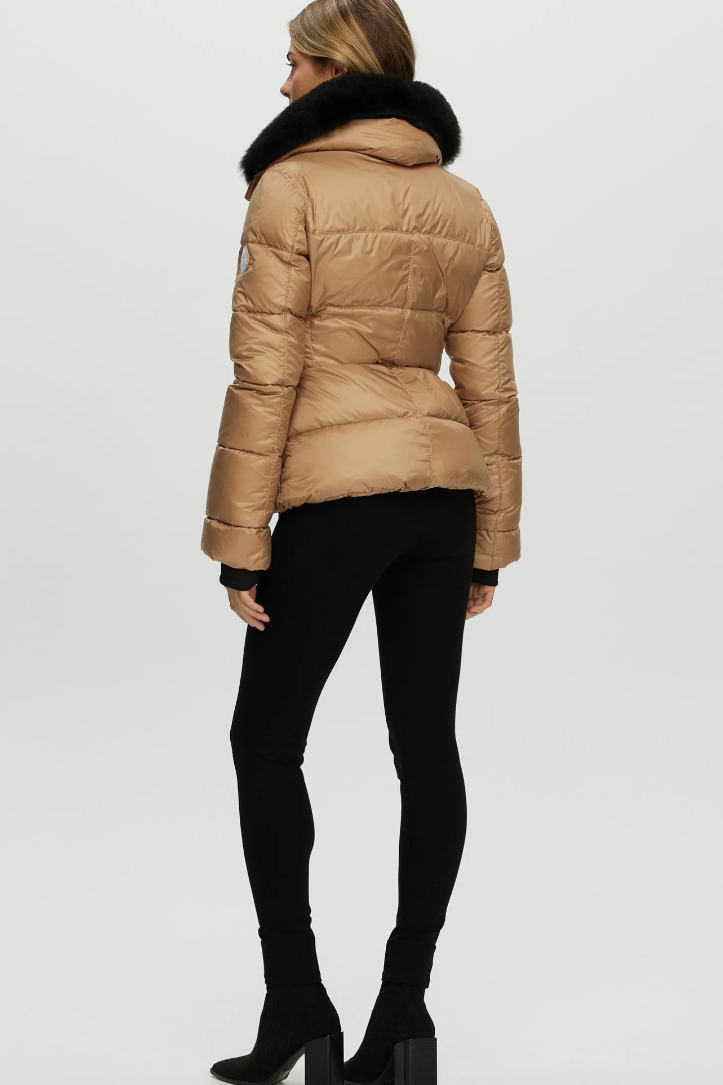 Après-Ski Jacket With Detachable Toscana Shearling Lamb Collar