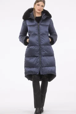 Après-Ski Jacket With Detachable Toscana Shearling Lamb Hood Trim