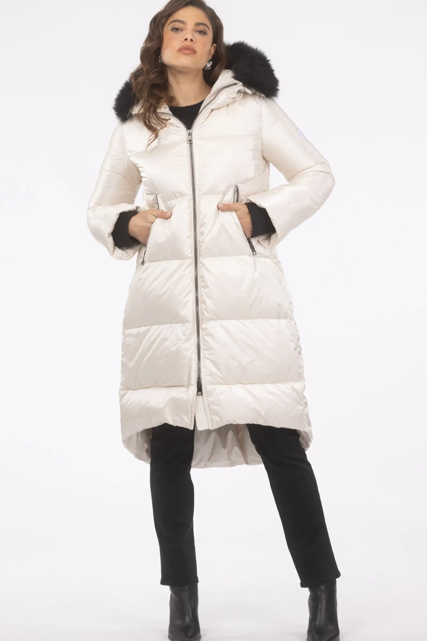 Après-Ski Jacket With Detachable Toscana Shearling Lamb Hood Trim