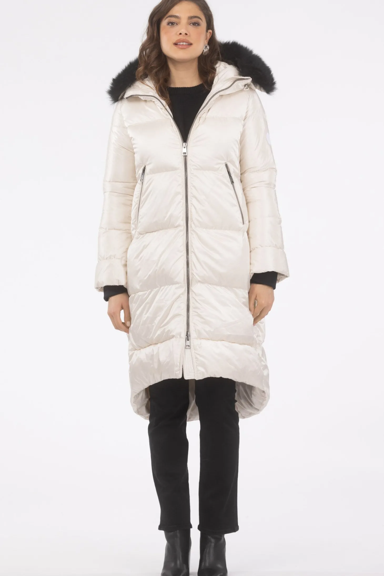 Après-Ski Jacket With Detachable Toscana Shearling Lamb Hood Trim