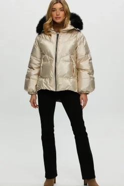 Après-Ski Jacket With Detachable Toscana Shearling Lamb Hood Trim