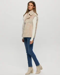 Select Shearling Lamb Zip Vest With Grooved Pattern